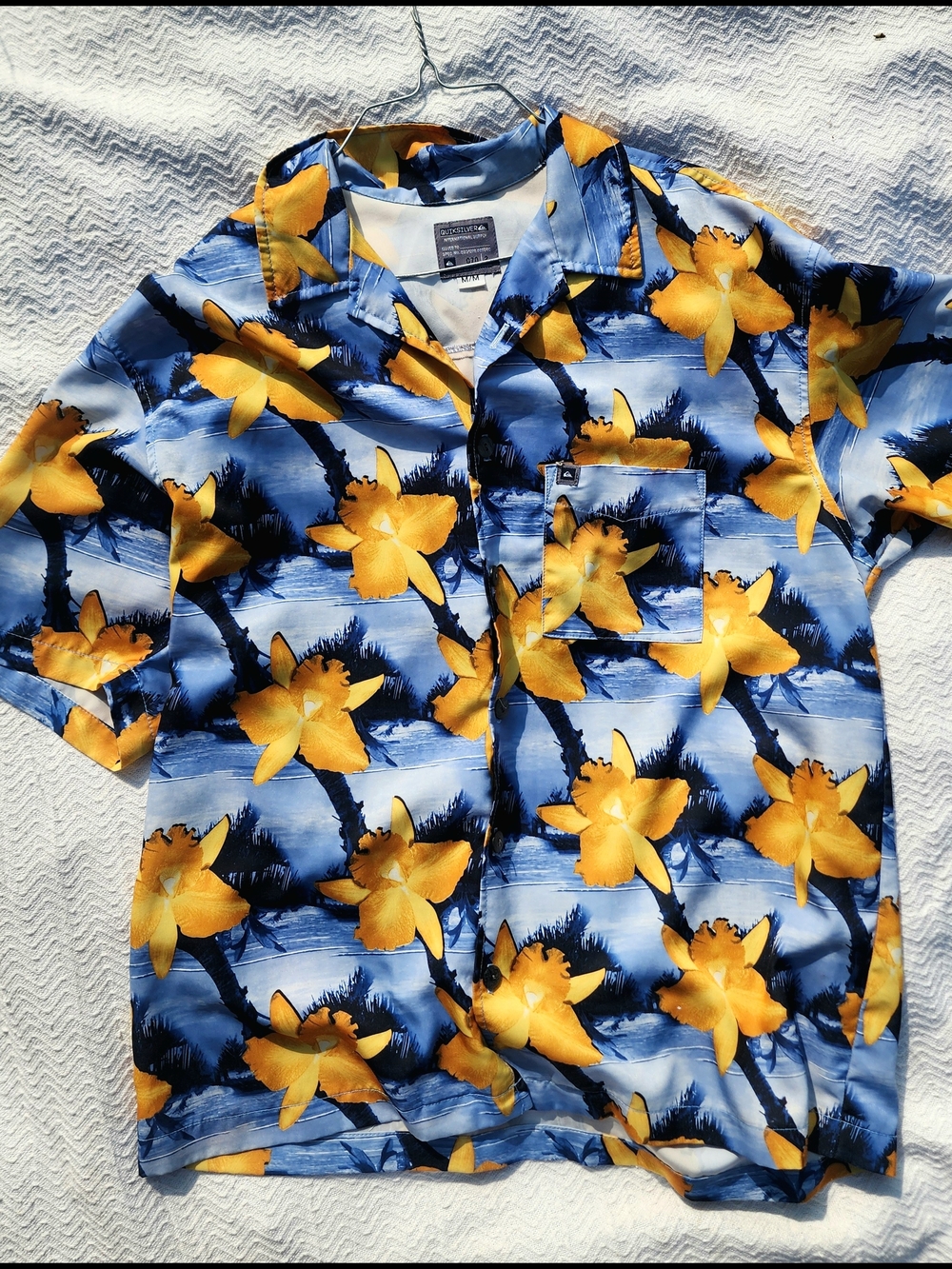 Quiksilver Blue and Yellow Floral Hawaiian Button-Down Shirt